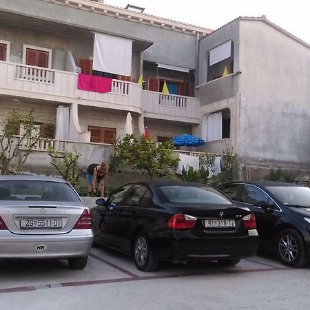 Guest House Marija Sumartin Ngoại thất bức ảnh