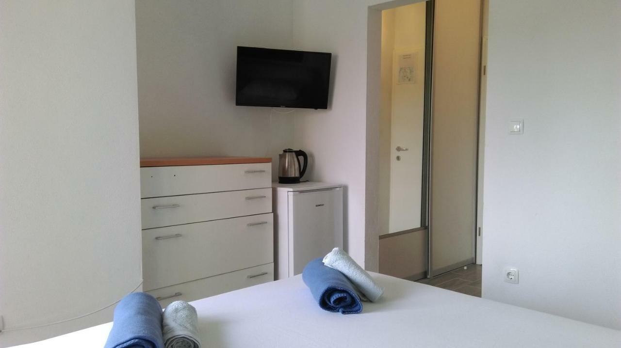 Guest House Marija Sumartin Ngoại thất bức ảnh