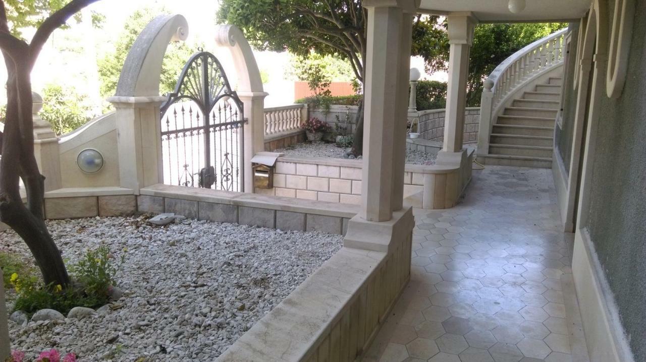 Guest House Marija Sumartin Ngoại thất bức ảnh
